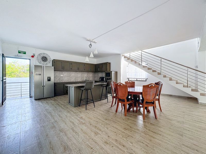 Grand Baie House 5 rooms 360 m² Rental