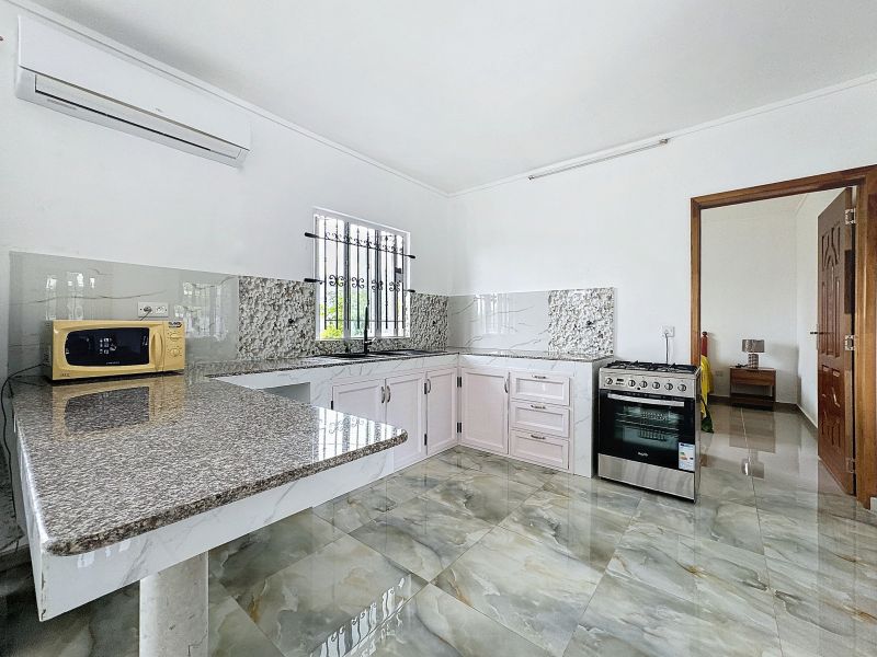 apartment 4 rooms for rent on Pereybere Pereybere Apartment 4 rooms 80 m² Rental