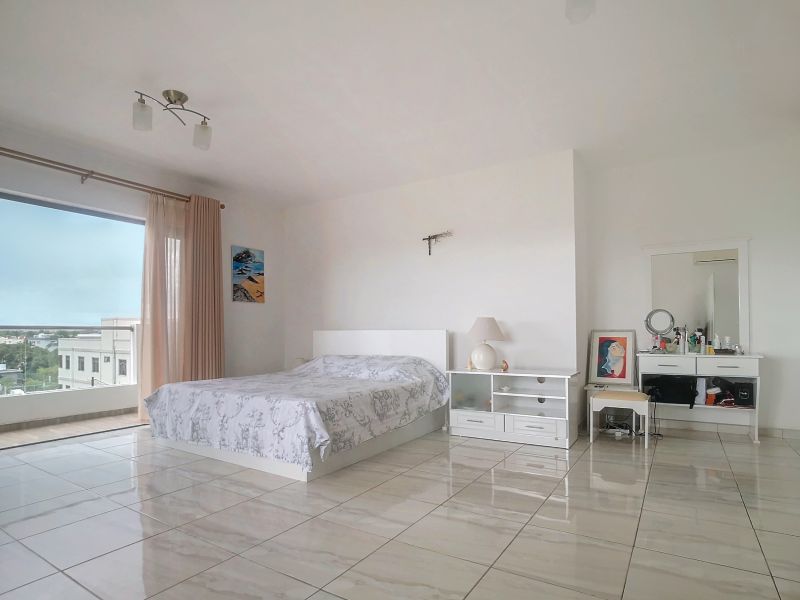 Pereybere Appartement 4 pièces 175 m² Location