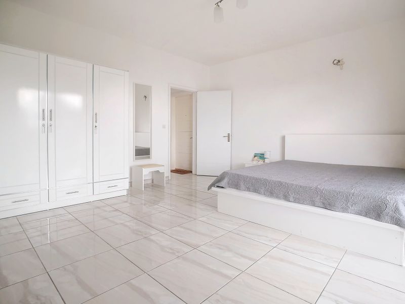 Pereybere Appartement 4 pièces 175 m² Location