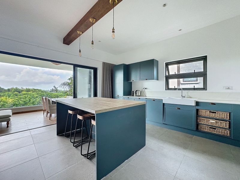 apartment 4 rooms for sale on Saint Antoine Saint Antoine Apartment 4 rooms 154.5 m² Sale