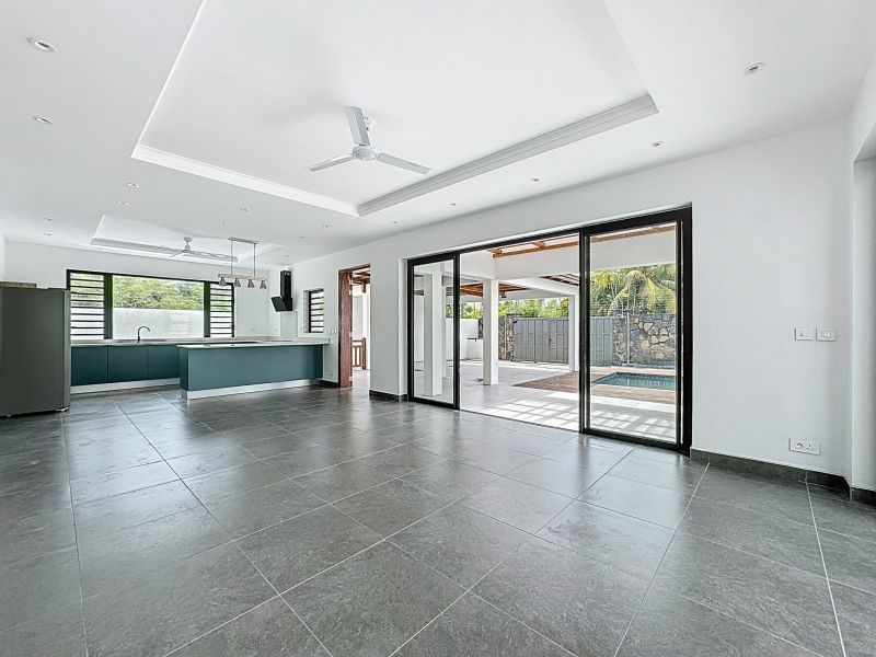 Trou aux Biches House 6 rooms 317 m² Sale