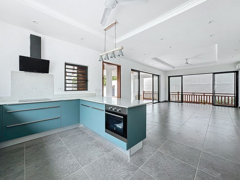 Trou aux Biches House 6 rooms 317 m² Sale