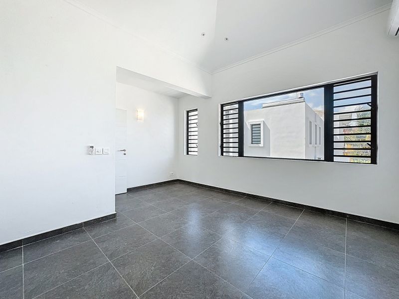 Trou aux Biches House 6 rooms 317 m² Sale