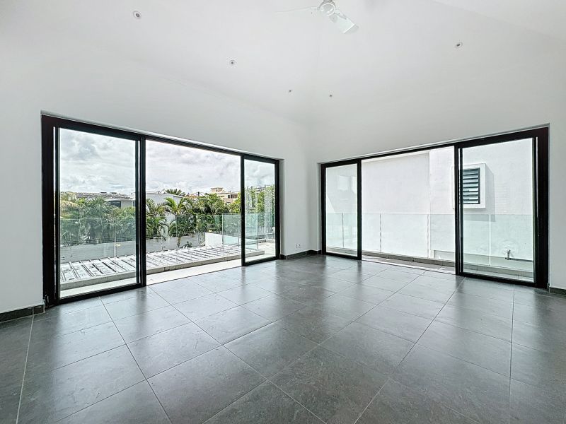 Trou aux Biches House 6 rooms 317 m² Sale