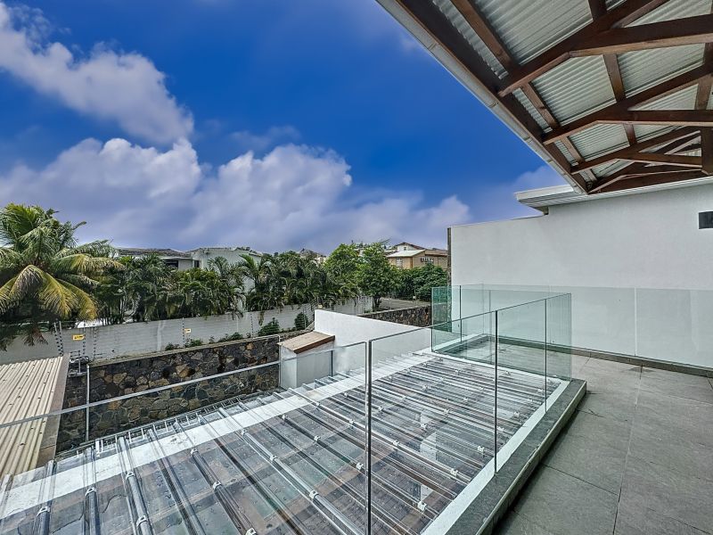 Trou aux Biches House 6 rooms 317 m² Sale