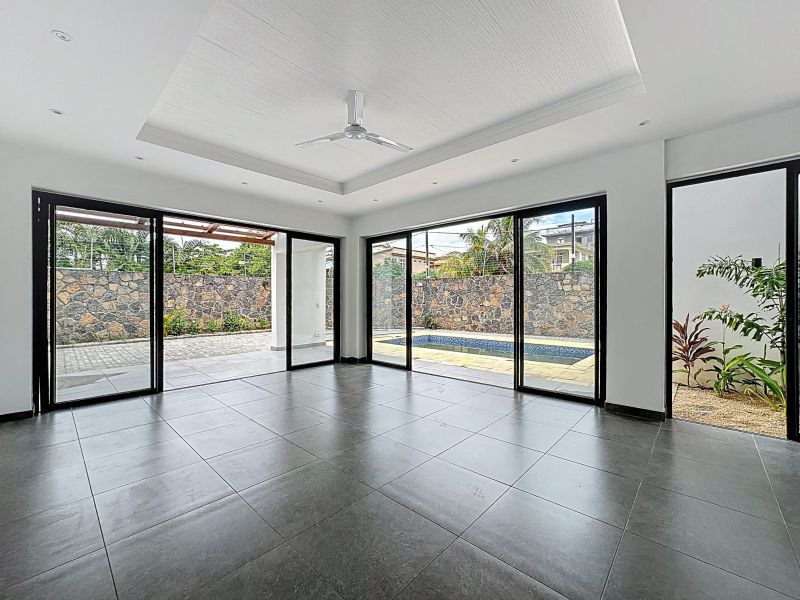 house 5 rooms for sale on Trou aux Biches Trou aux Biches House 5 rooms 243 m² Sale