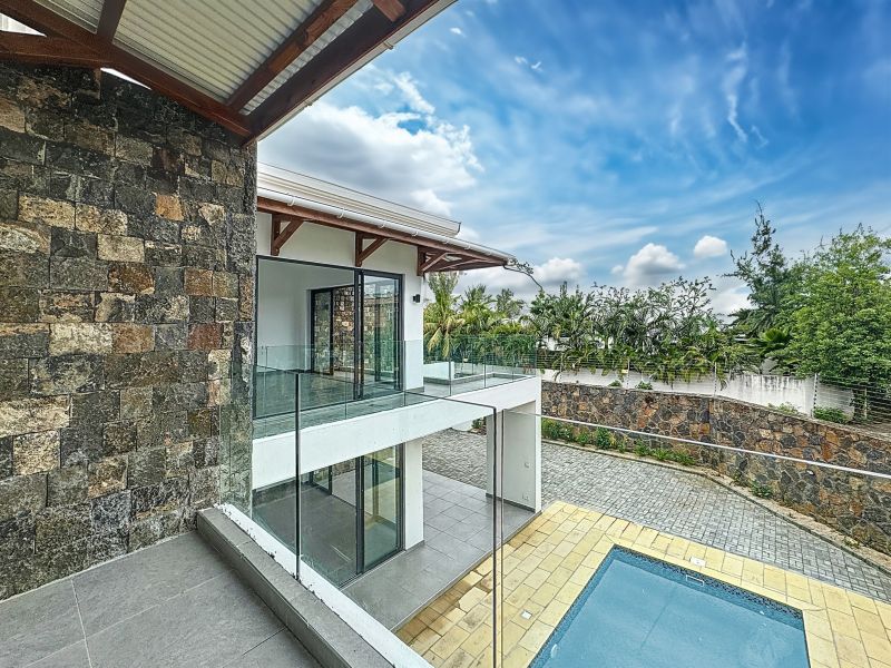 house 5 rooms for sale on Trou aux Biches Trou aux Biches House 5 rooms 243 m² Sale