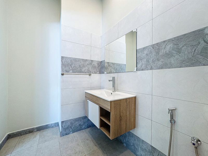 house 7 rooms for rent on Trou aux Biches Trou aux Biches House 7 rooms 294.5 m² Rental