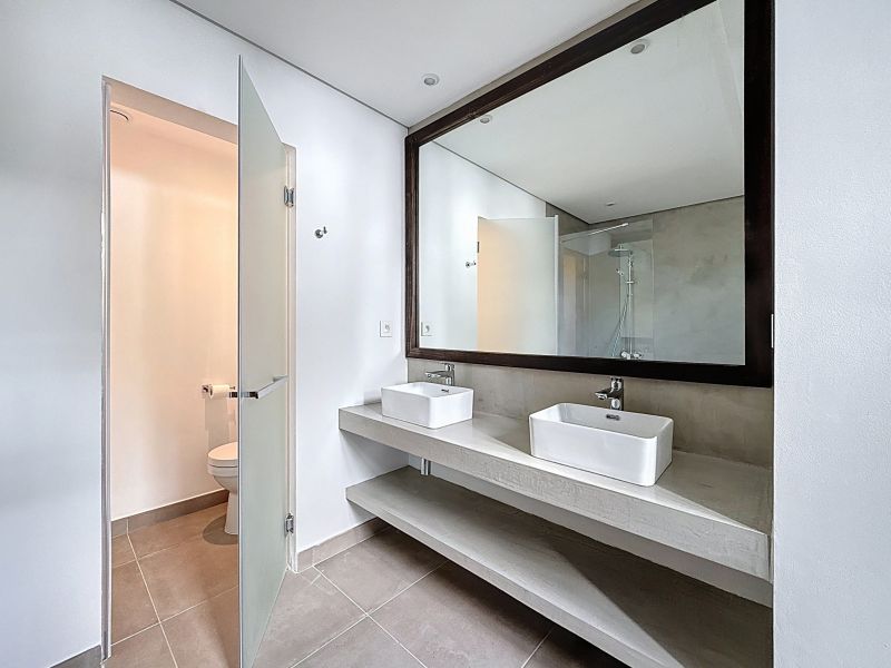 Pointe Aux Canonniers Appartement 4 pièces 142 m² Vente