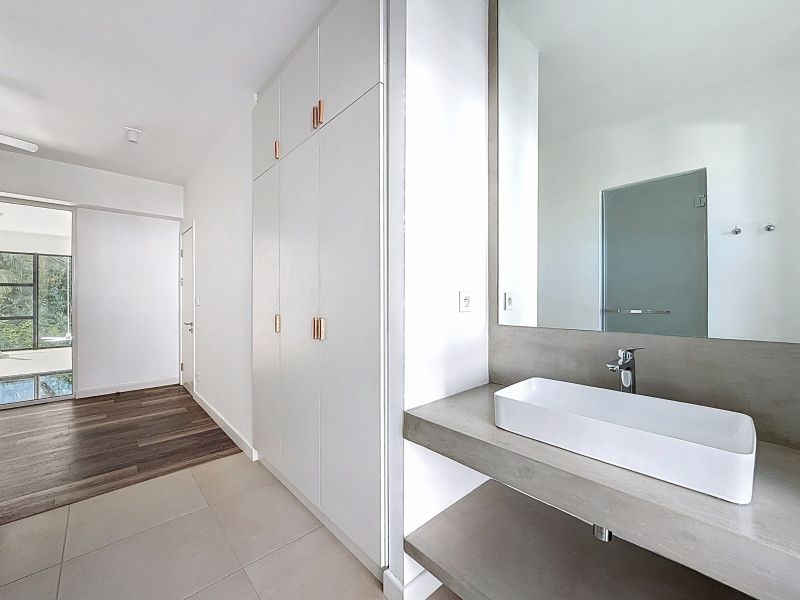 Pointe Aux Canonniers Appartement 4 pièces 142 m² Vente