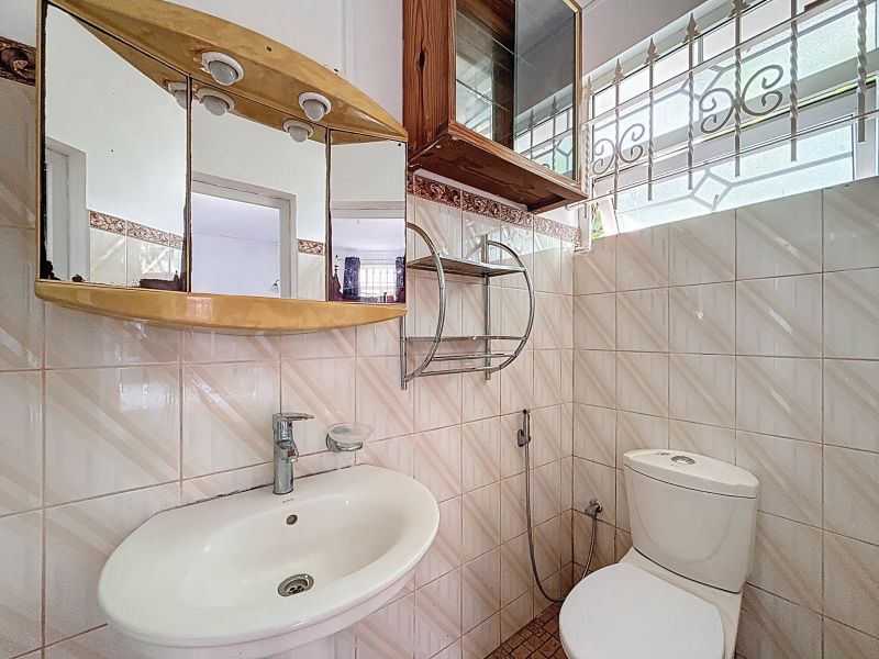 maison 8 pièces en vente sur Trou aux Biches Trou aux Biches Maison 8 pièces 272 m² Vente