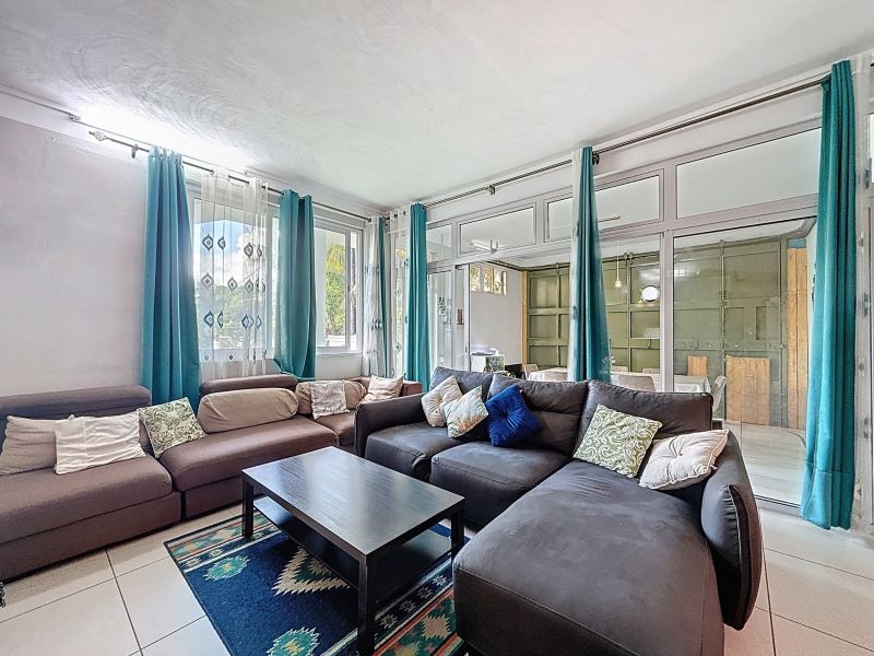 maison 9 pièces en vente sur Trou aux Biches Trou aux Biches Maison 9 pièces 235 m² Vente