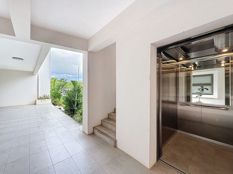 apartment 4 rooms for sale on Pereybere Pereybere Apartment 4 rooms 121.14 m² Sale