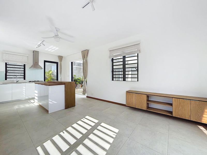 house 4 rooms for sale on Grand Baie Grand Baie House 4 rooms 142 m² Sale