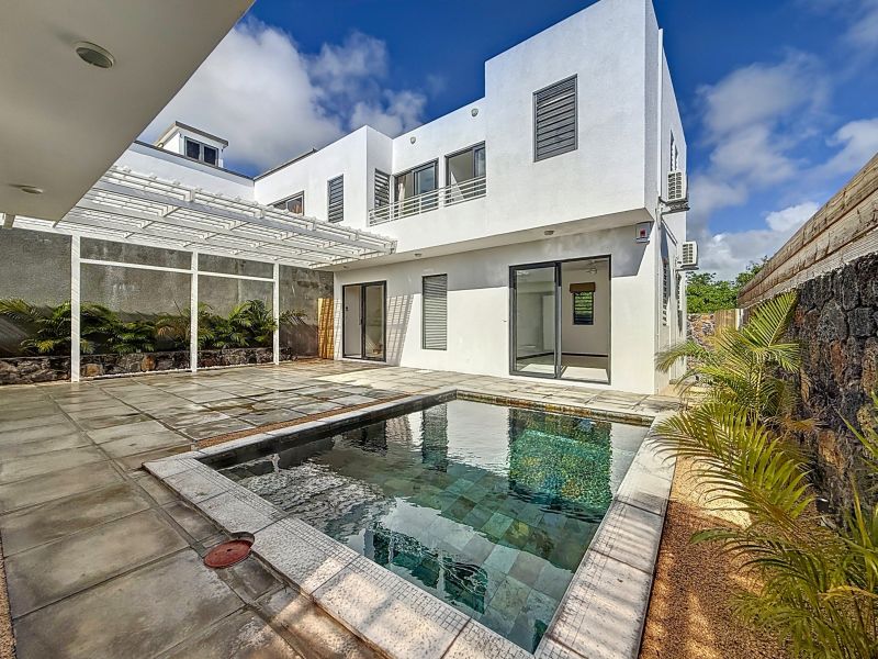 house 4 rooms for sale on Grand Baie Grand Baie House 4 rooms 142 m² Sale