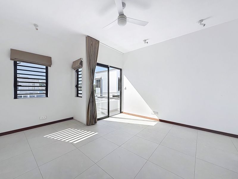 house 4 rooms for sale on Grand Baie Grand Baie House 4 rooms 142 m² Sale