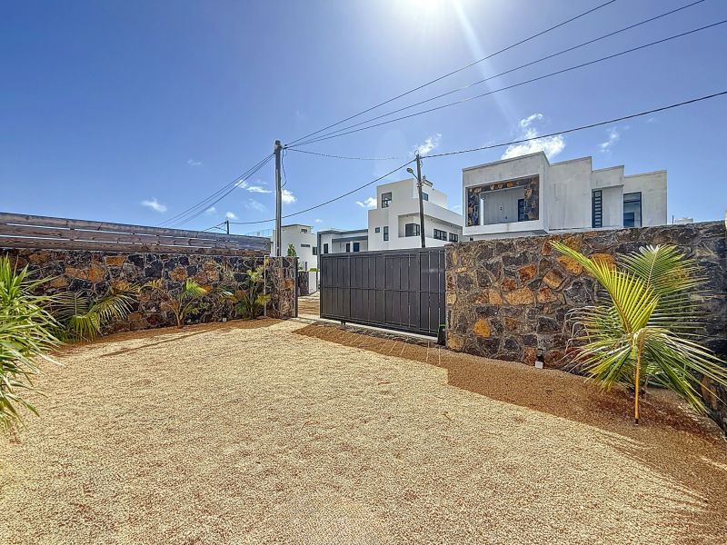house 4 rooms for sale on Grand Baie Grand Baie House 4 rooms 142 m² Sale