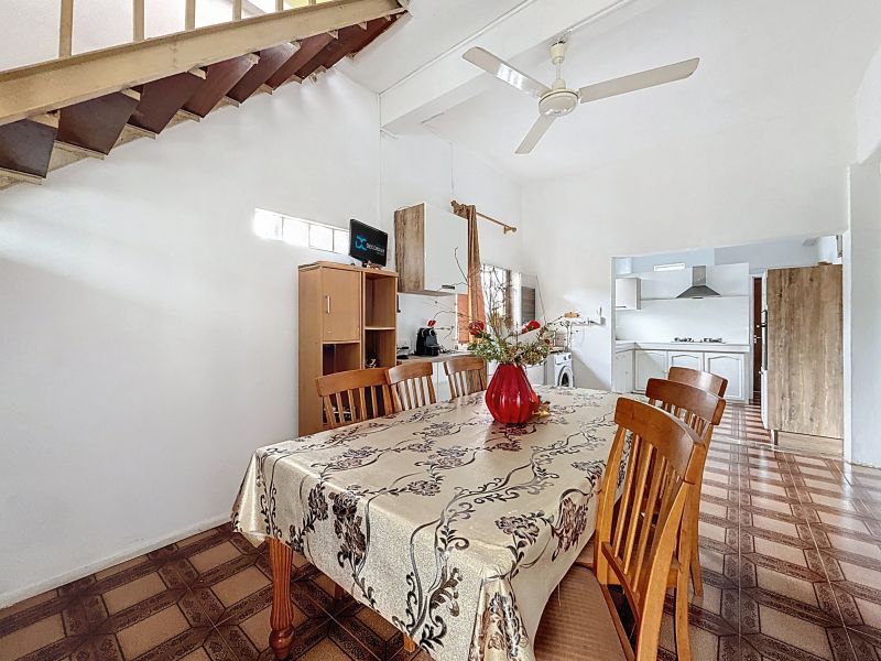 Terre Rouge Maison 9 pièces 243 m² Vente