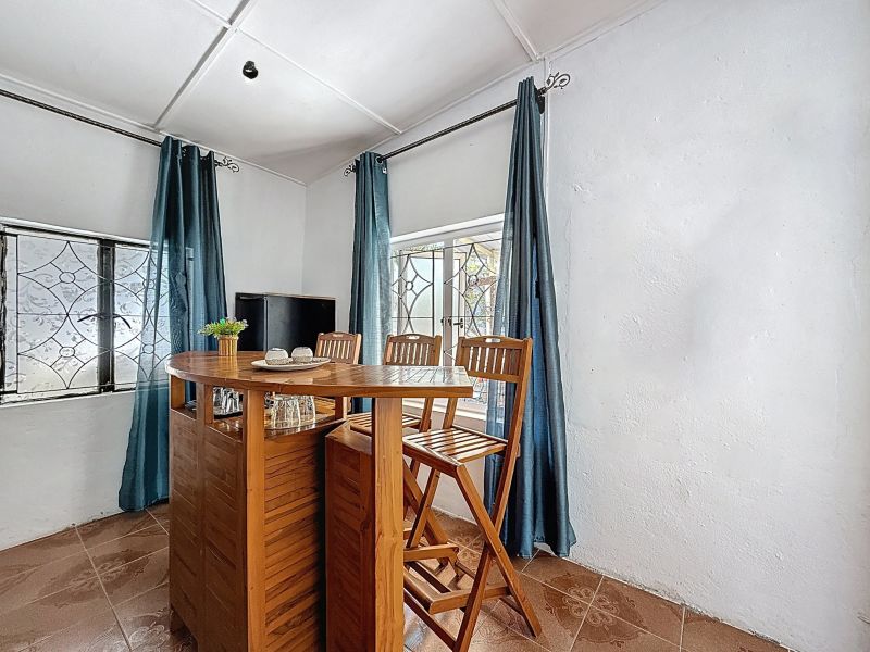 Terre Rouge Maison 9 pièces 243 m² Vente