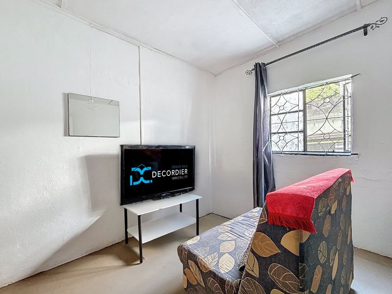 Terre Rouge Maison 9 pièces 243 m² Vente