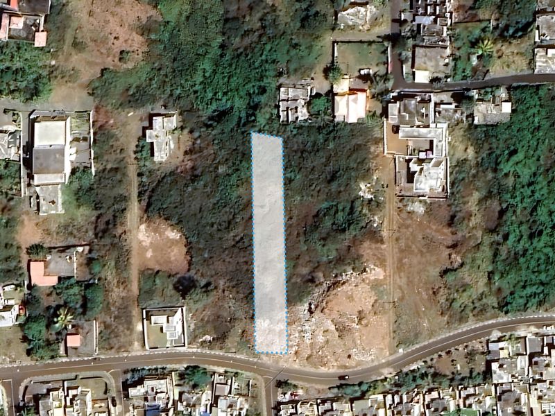 Saint Antoine Terrain 1097.3 m² Vente