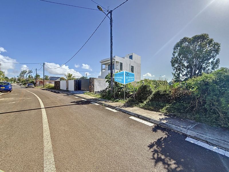 Saint Antoine Terrain 1097.3 m² Vente