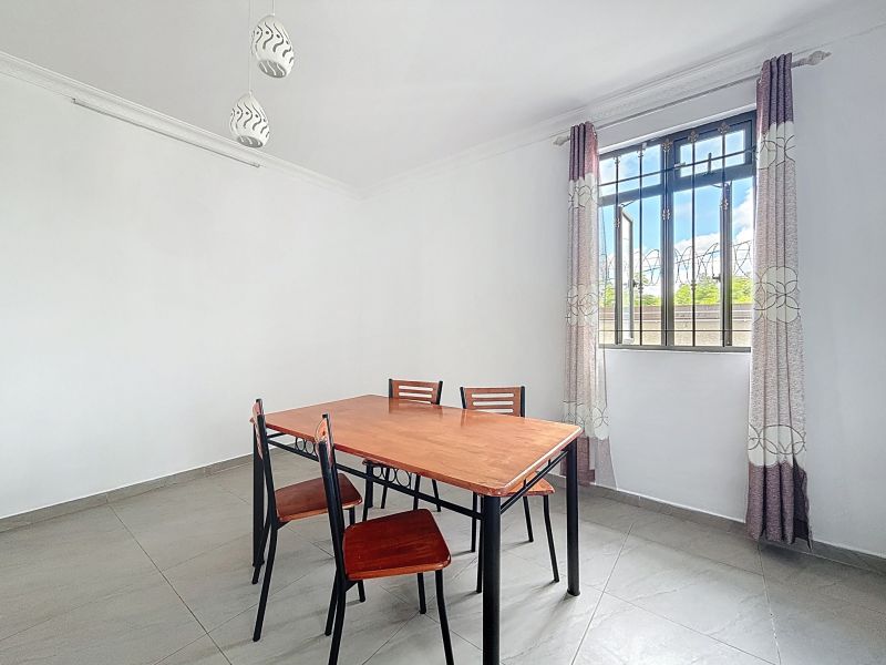 Pereybere Maison 5 pièces 225 m² Location