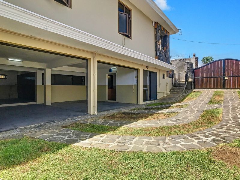 Grand Baie Maison 6 pièces 258.63 m² Location