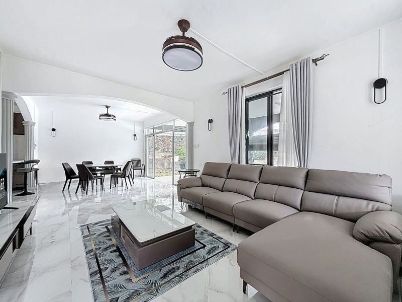 Bain Boeuf House 5 rooms 140 m² Rental