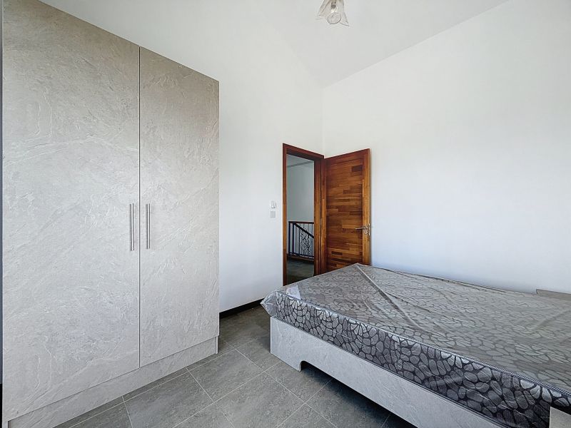 Pereybere House 8 rooms 144 m² Rental