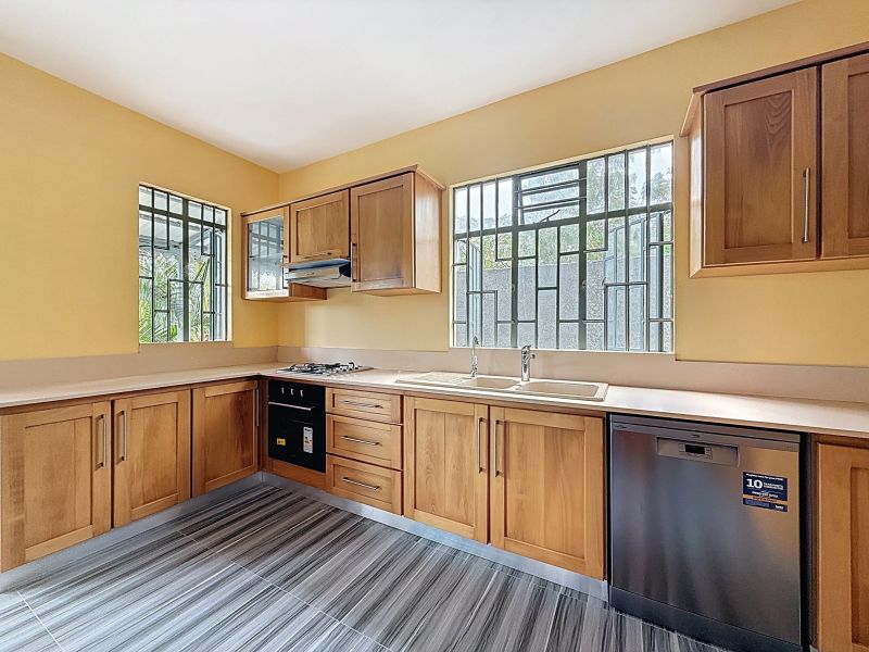 Pereybere House 8 rooms 144 m² Rental