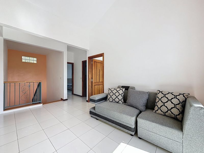 Pereybere House 8 rooms 144 m² Rental