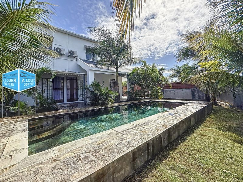 Pereybere House 8 rooms 144 m² Rental