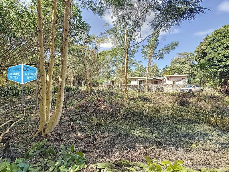 Calebasses Land 612 m² Sale