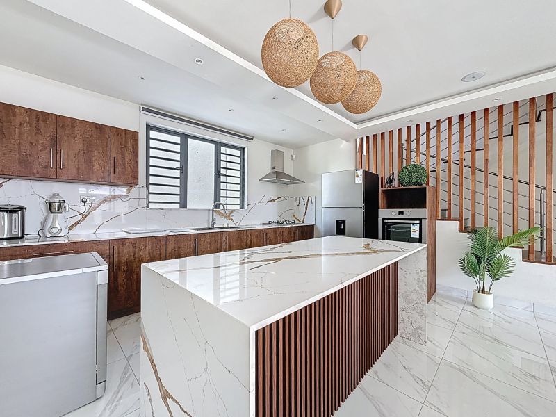 Grand Baie Maison 5 pièces 249 m² Location