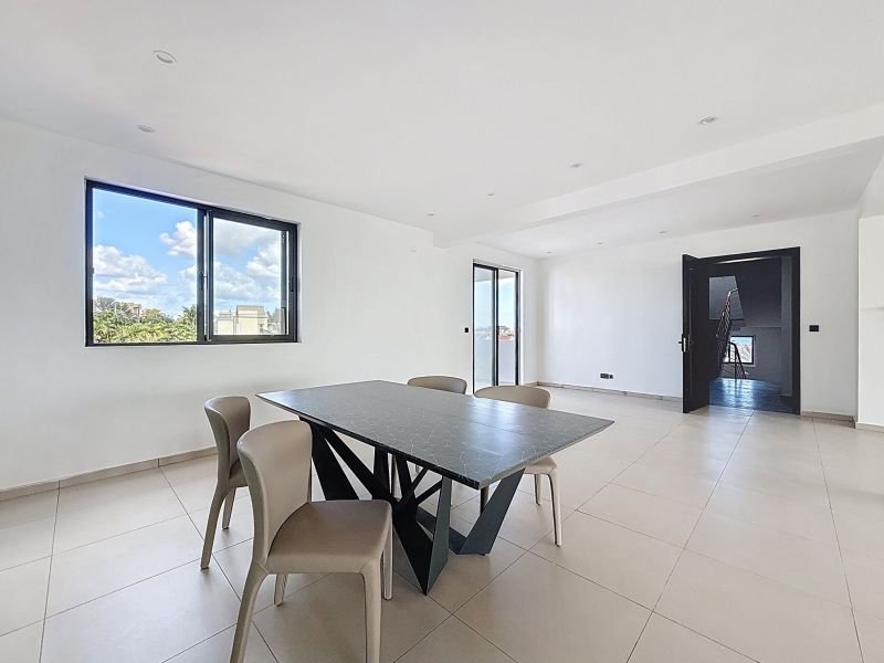 Albion Appartement 4&nbsp;pièces 238.1&nbsp;m² Vente