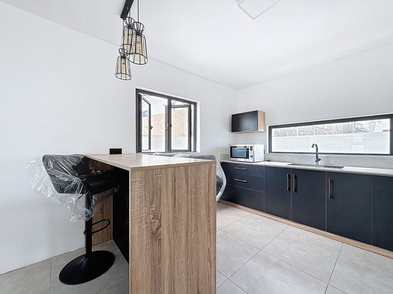 Pereybere Maison 5 pièces 148.11 m² Location