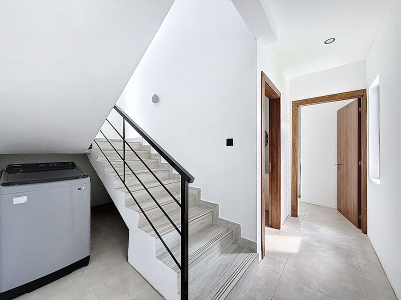 Pereybere Maison 5 pièces 148.11 m² Location