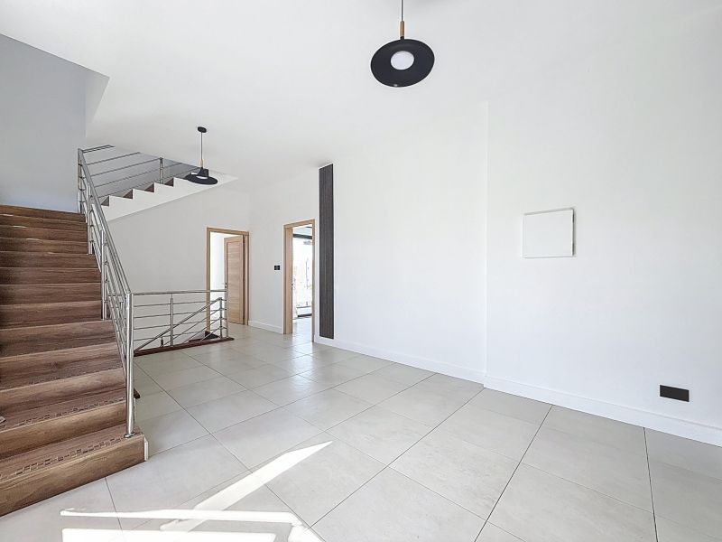 Pereybere Maison 4&nbsp;pièces 176.47&nbsp;m² Vente