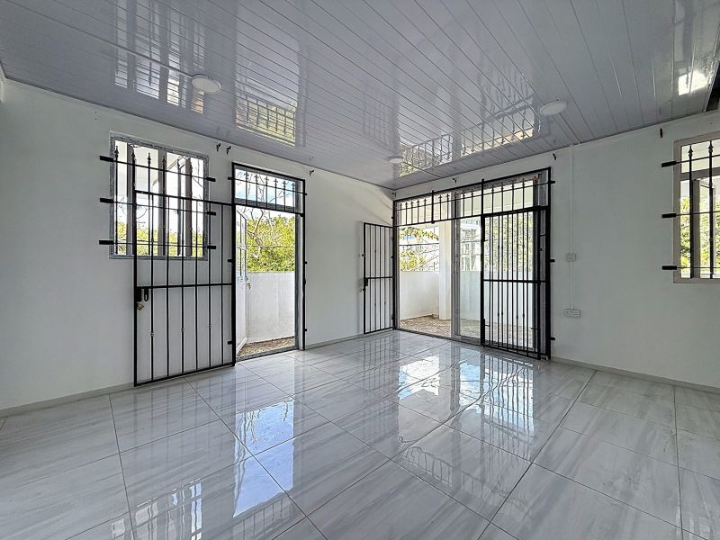 Grand Baie Activity premises 250&nbsp;m² Rental