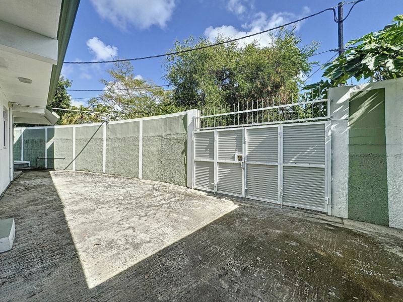 Grand Baie Activity premises 250&nbsp;m² Rental