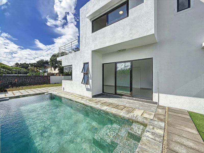 Petit Raffray Maison 4&nbsp;pièces 156.56&nbsp;m² Vente