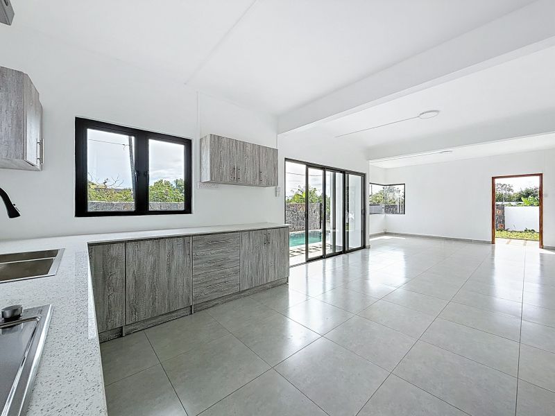 Petit Raffray Maison 4&nbsp;pièces 156.56&nbsp;m² Vente