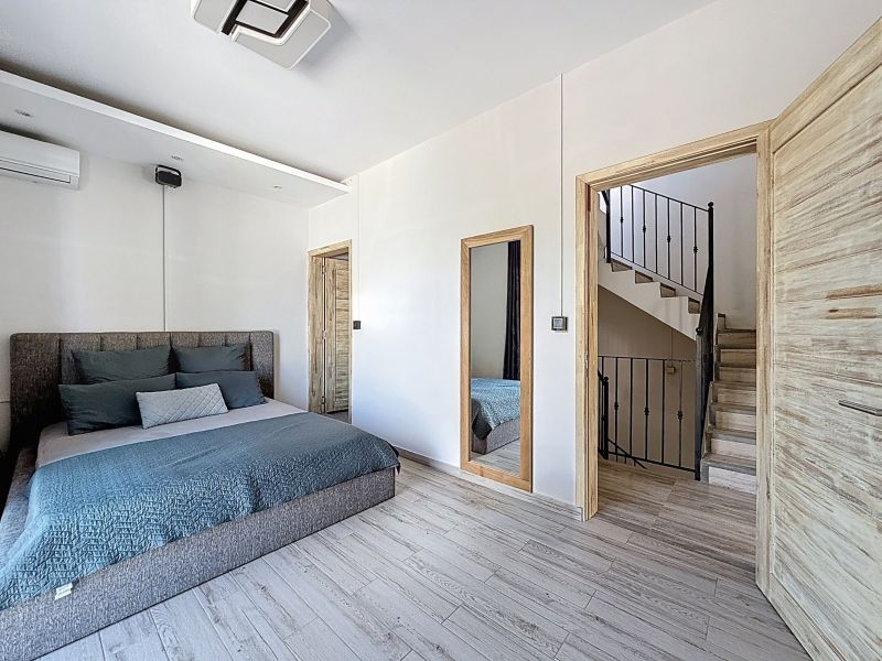 Pereybere House 6 rooms 210 m² Rental