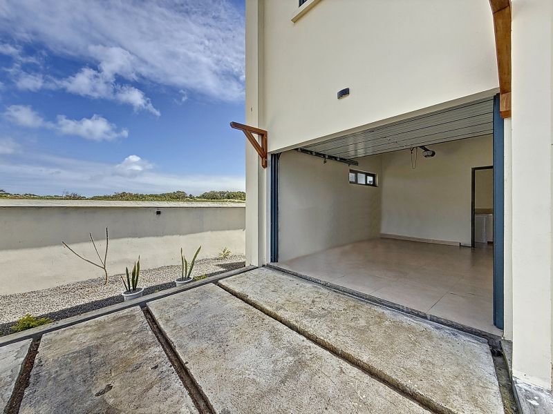 house 5 rooms for rent on Mont Mascal Mont Mascal House 5 rooms 220 m² Rental