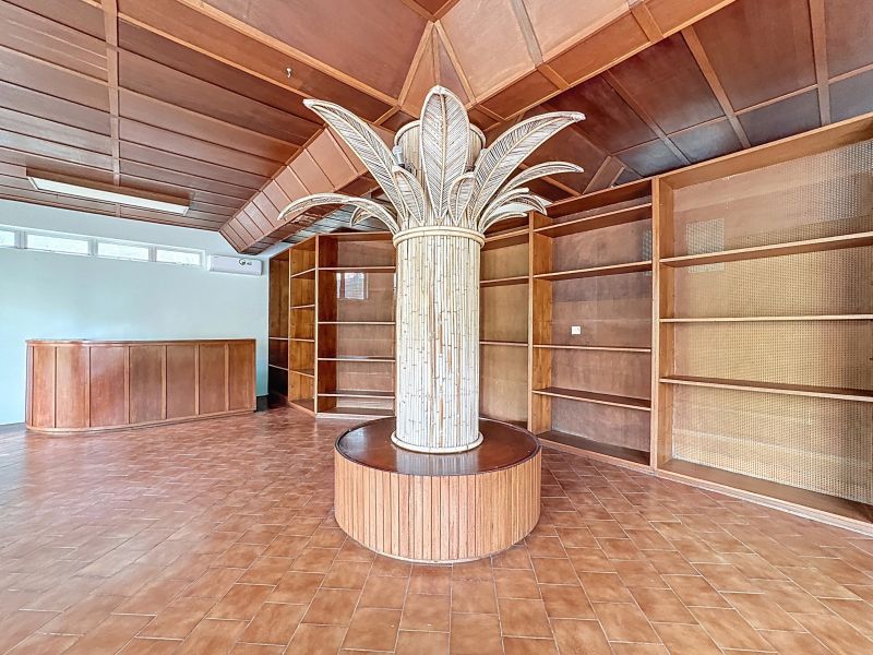 Pointe aux Canonniers Local d'activité 48 m² Location