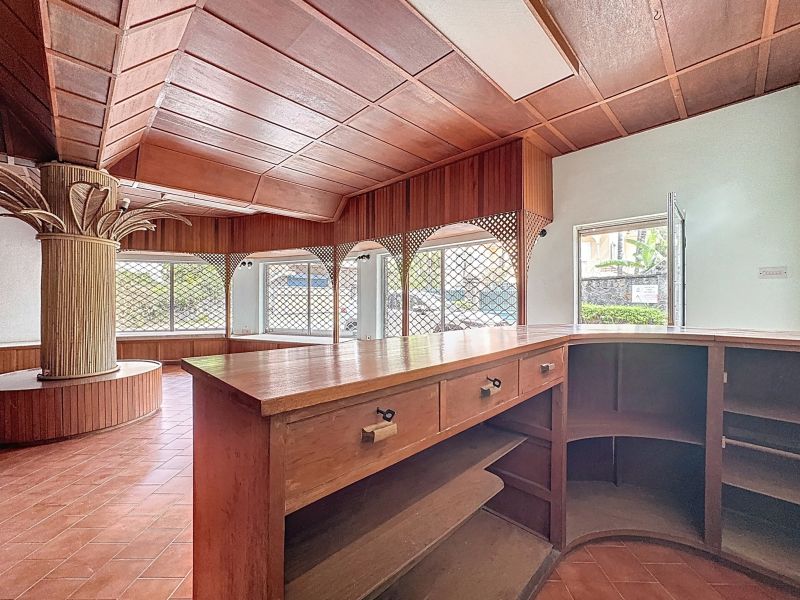 Pointe aux Canonniers Local d'activité 48 m² Location