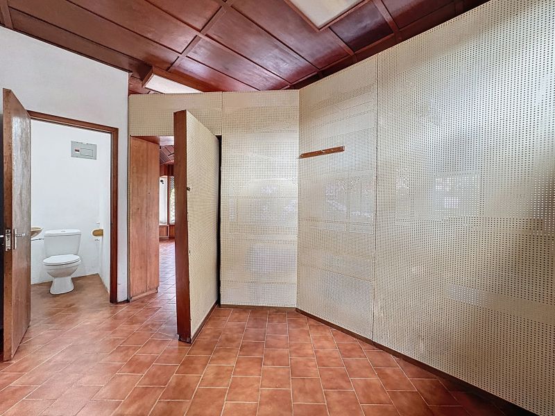 Pointe aux Canonniers Local d'activité 48 m² Location