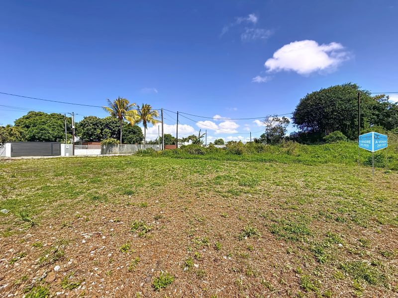 Petit Raffray Terrain 295.45&nbsp;m² Vente